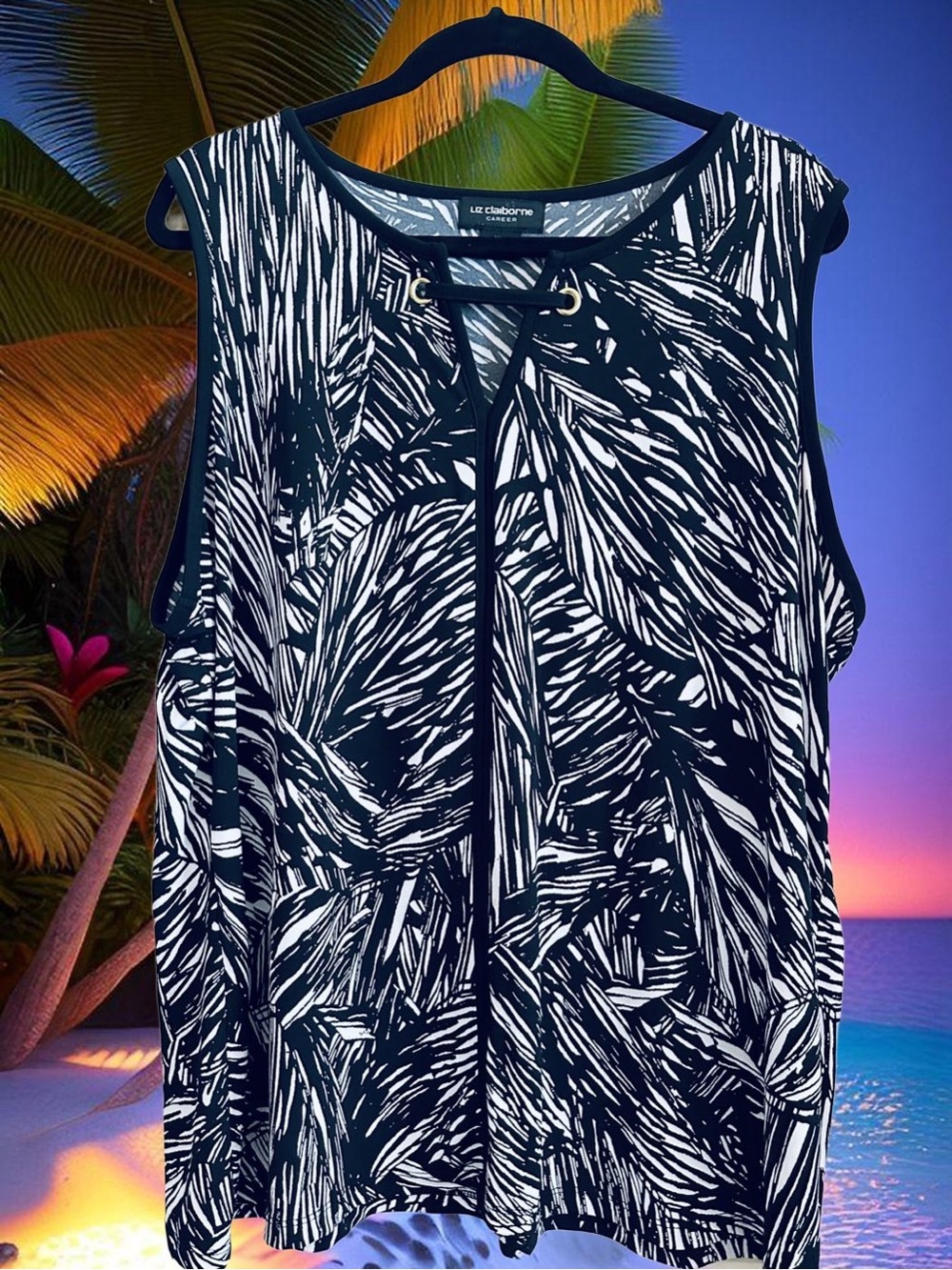 Liz Claiborne Black & White Palm Print Blouse XXL
